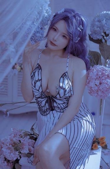 翁捡筷子她把腿张开_在线播放-手机电影免费播放